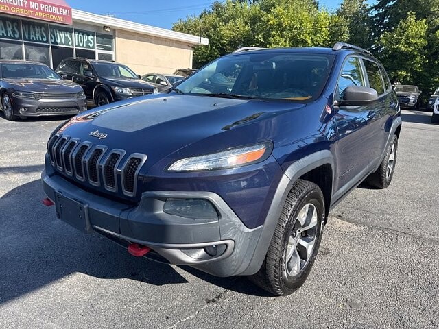2015 Jeep Cherokee in Oregon, OH 43616 - 18079621