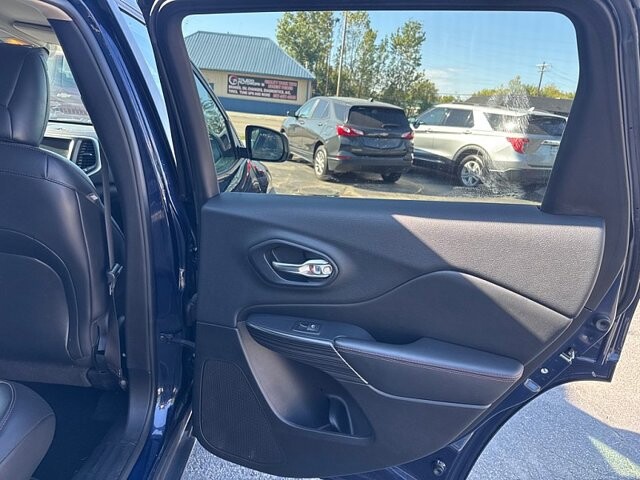 2015 Jeep Cherokee in Oregon, OH 43616 - 18079621 14