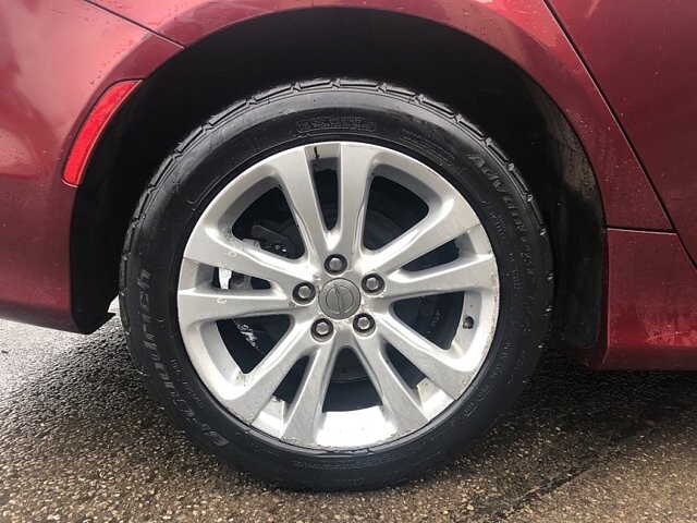 2015 Chrysler 200 in Oregon, OH 43616 - 18079625 20