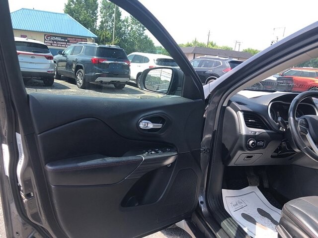 2015 Jeep Cherokee in Oregon, OH 43616 - 18079629 9