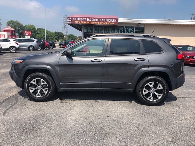 2015 Jeep Cherokee in Oregon, OH 43616 - 18079629 2