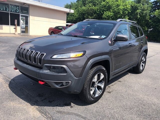 2015 Jeep Cherokee in Oregon, OH 43616 - 18079629