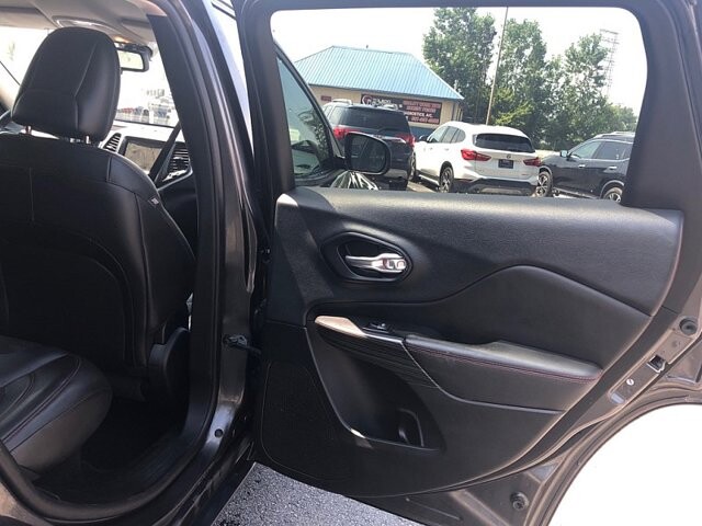 2015 Jeep Cherokee in Oregon, OH 43616 - 18079629 14