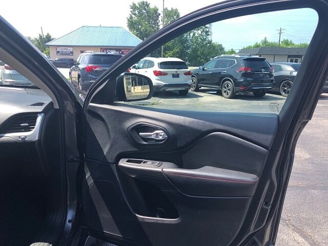 2015 Jeep Cherokee in Oregon, OH 43616 - 18079629 16