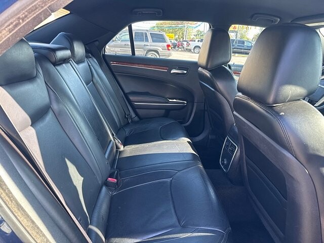 2014 Chrysler 300 in Oregon, OH 43616 - 18079630 14