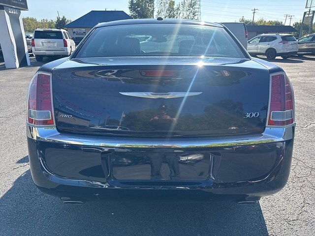 2014 Chrysler 300 in Oregon, OH 43616 - 18079630 4
