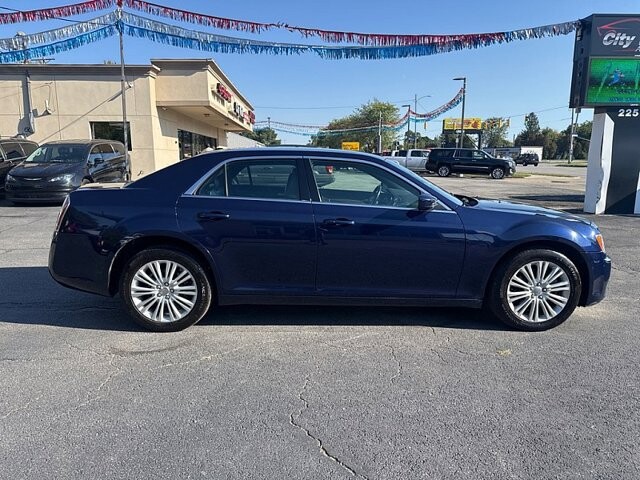 2014 Chrysler 300 in Oregon, OH 43616 - 18079630 6