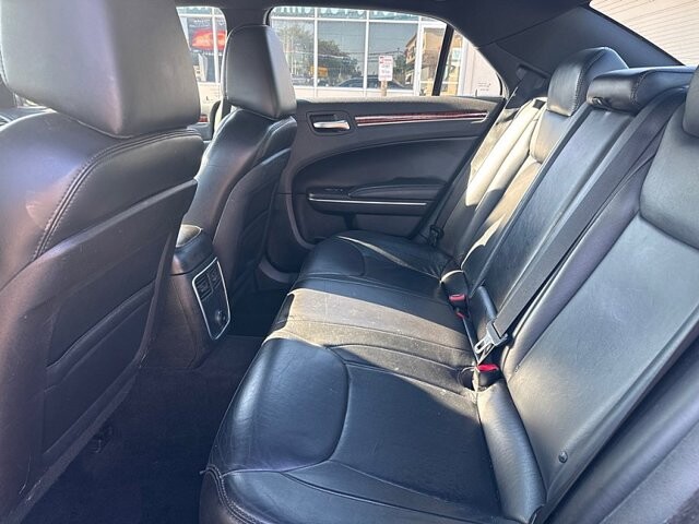 2014 Chrysler 300 in Oregon, OH 43616 - 18079630 11