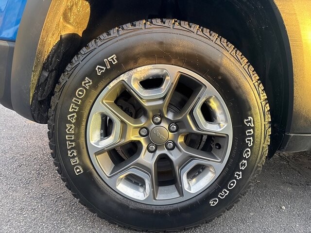 2020 Jeep Cherokee in Oregon, OH 43616 - 18079632 18