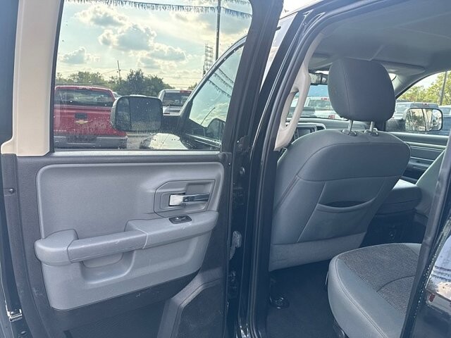 2014 RAM 1500 in Oregon, OH 43616 - 18079634 11