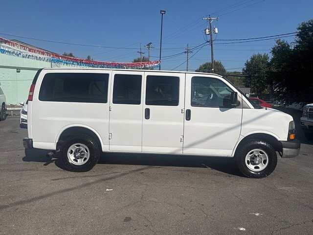 2013 Chevrolet Express 3500 in Oregon, OH 43616 - 18079636 6