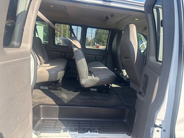 2013 Chevrolet Express 3500 in Oregon, OH 43616 - 18079636 12