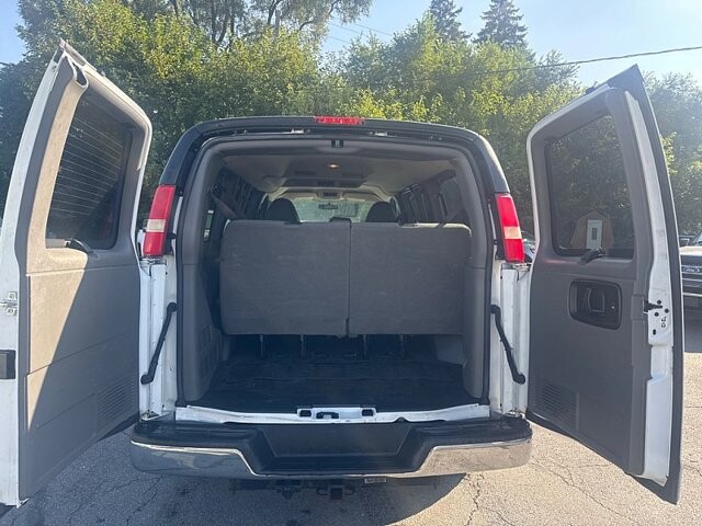 2013 Chevrolet Express 3500 in Oregon, OH 43616 - 18079636 11