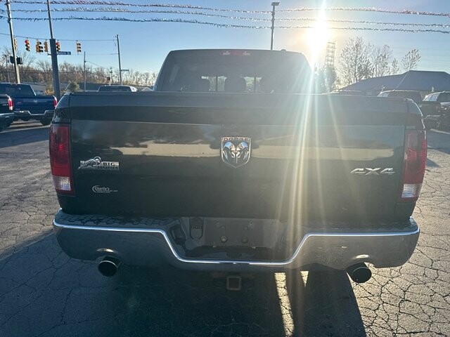 2010 Dodge Ram 1500 Truck in Oregon, OH 43616 - 18079640 4