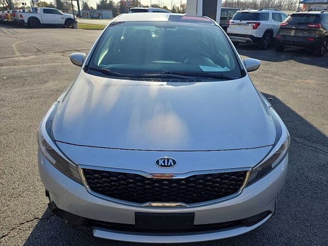 2017 Kia Forte in Oregon, OH 43616 - 18079641 8