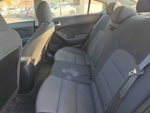 2017 Kia Forte in Oregon, OH 43616 - 18079641 12