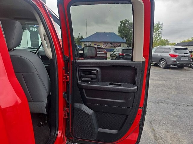 2014 RAM 1500 in Oregon, OH 43616 - 18079642 11