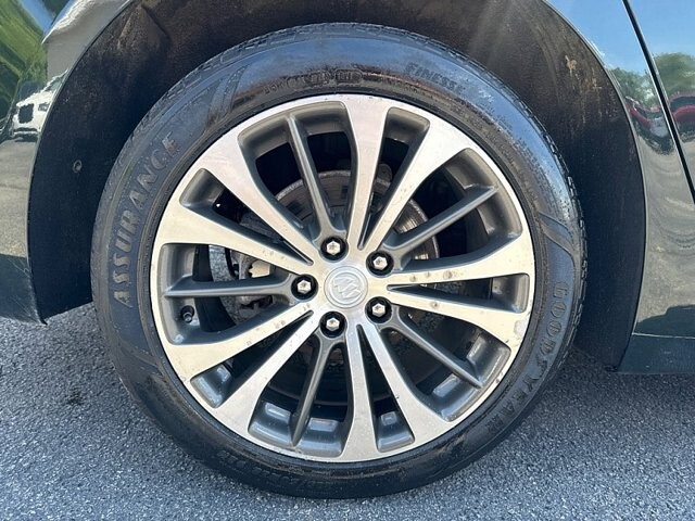 2017 Buick LaCrosse in Oregon, OH 43616 - 18079644 18