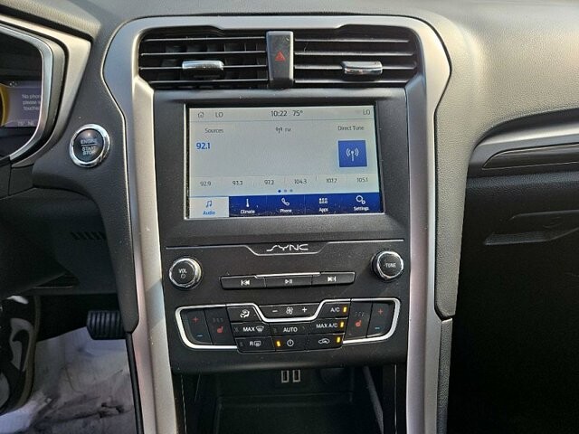 2020 Ford Fusion in Oregon, OH 43616 - 18079645 21