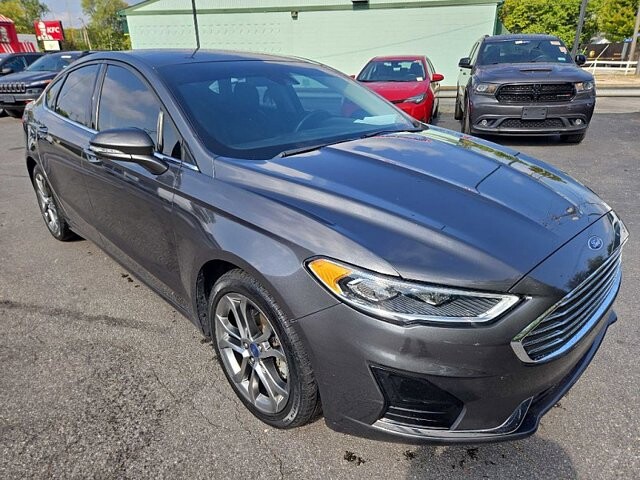 2020 Ford Fusion in Oregon, OH 43616 - 18079645 7