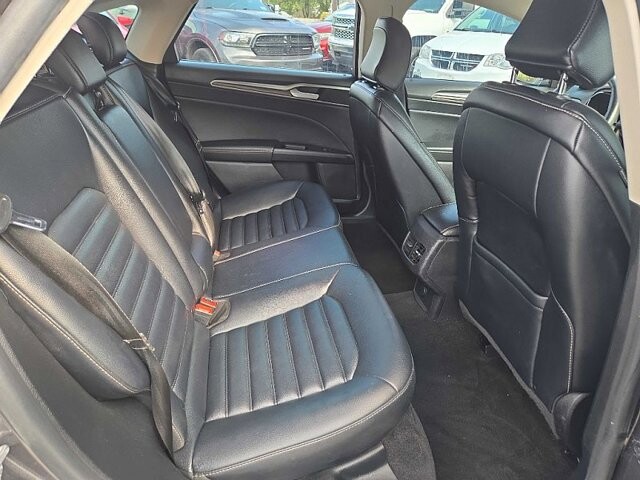 2020 Ford Fusion in Oregon, OH 43616 - 18079645 15