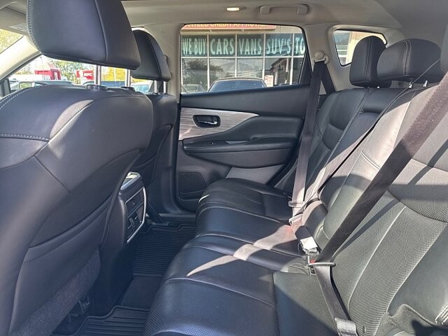 2017 Nissan Murano in Oregon, OH 43616 - 18079647 12