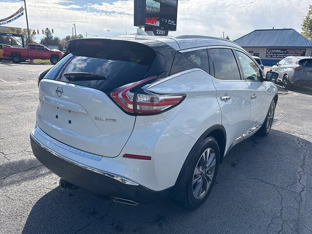 2017 Nissan Murano in Oregon, OH 43616 - 18079647 5