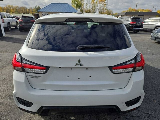 2020 Mitsubishi Outlander Sport in Oregon, OH 43616 - 18079648 4