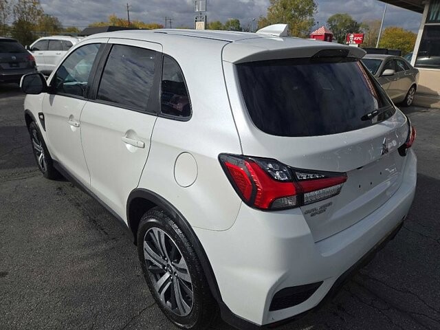 2020 Mitsubishi Outlander Sport in Oregon, OH 43616 - 18079648 3