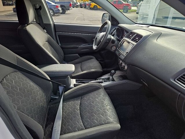 2020 Mitsubishi Outlander Sport in Oregon, OH 43616 - 18079648 16