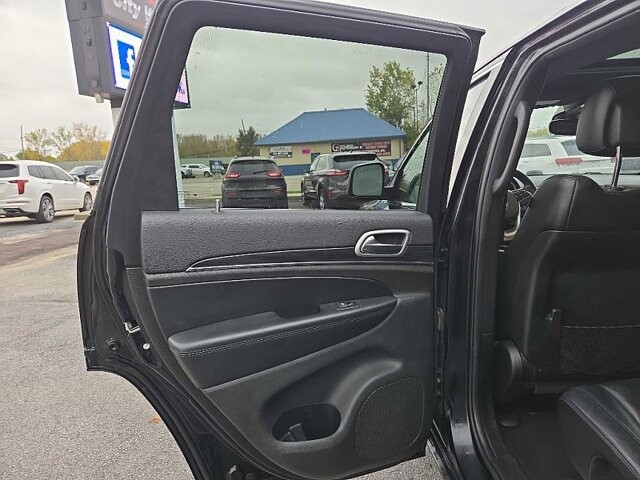 2019 Jeep Grand Cherokee in Oregon, OH 43616 - 18079649 11