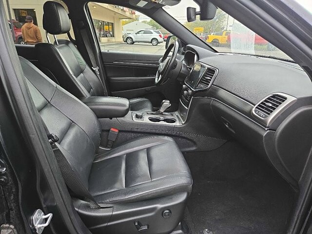 2019 Jeep Grand Cherokee in Oregon, OH 43616 - 18079649 17