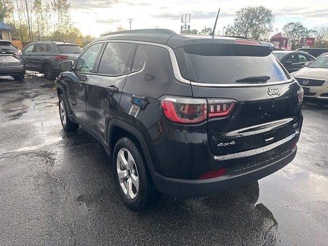 2018 Jeep Compass in Oregon, OH 43616 - 18079650 3