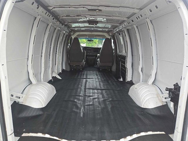 2021 Chevrolet Express 2500 in Oregon, OH 43616 - 18079653 11