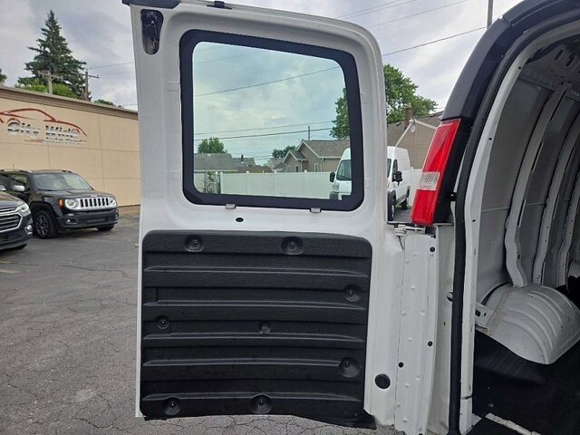 2021 Chevrolet Express 2500 in Oregon, OH 43616 - 18079653 12