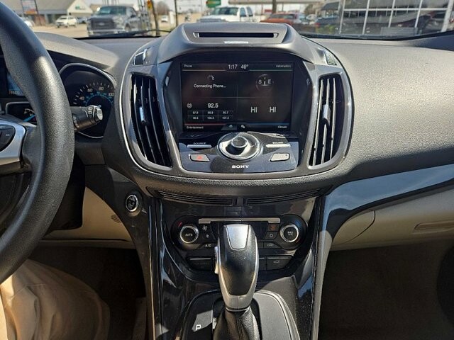 2014 Ford Escape in Oregon, OH 43616 - 18079654 18