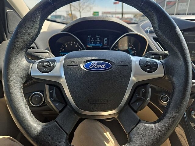 2014 Ford Escape in Oregon, OH 43616 - 18079654 19