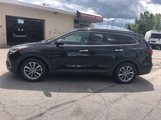 2017 Hyundai Santa Fe in Oregon, OH 43616 - 18079656 2