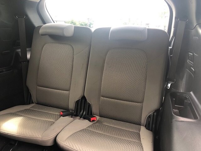 2017 Hyundai Santa Fe in Oregon, OH 43616 - 18079656 13