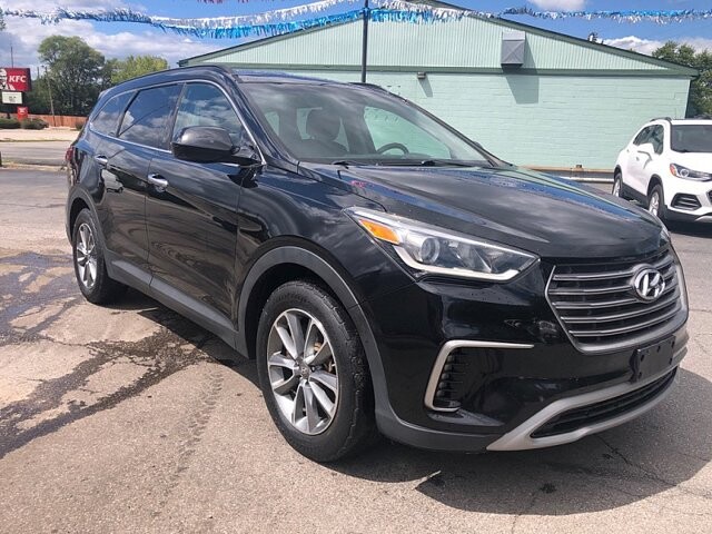 2017 Hyundai Santa Fe in Oregon, OH 43616 - 18079656 7
