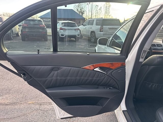 2005 Mercedes-Benz E 500 in Oregon, OH 43616 - 18079659 11