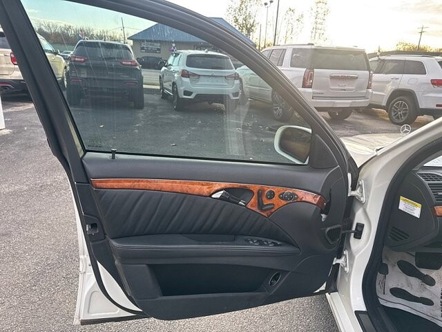 2005 Mercedes-Benz E 500 in Oregon, OH 43616 - 18079659 9