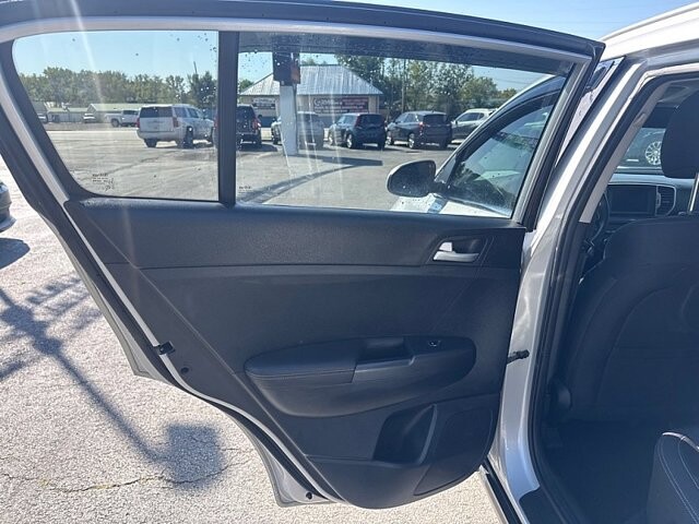 2019 Kia Sportage in Oregon, OH 43616 - 18079660 11