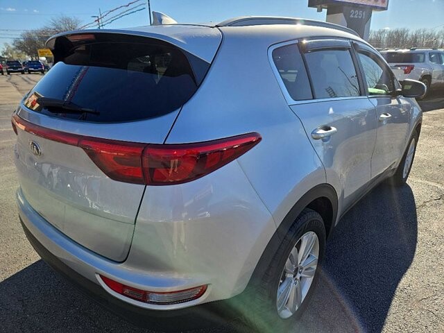 2019 Kia Sportage in Oregon, OH 43616 - 18079660 27