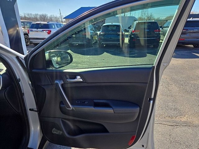 2019 Kia Sportage in Oregon, OH 43616 - 18079660 41