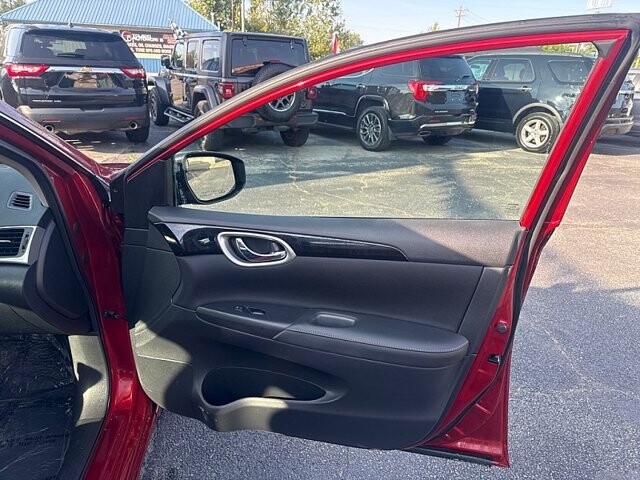 2019 Nissan Sentra in Oregon, OH 43616 - 18079664 16