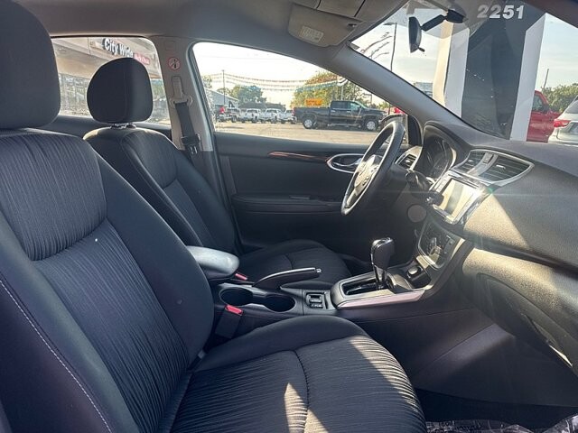 2019 Nissan Sentra in Oregon, OH 43616 - 18079664 17