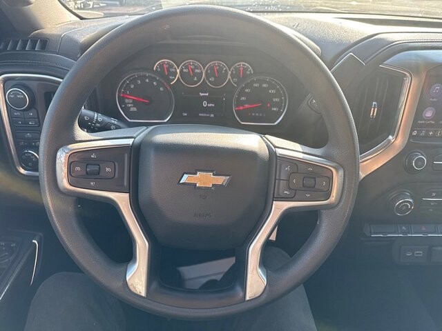 2020 Chevrolet Silverado 1500 in Oregon, OH 43616 - 18079667 19
