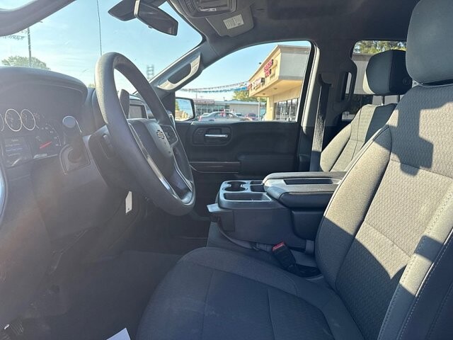 2020 Chevrolet Silverado 1500 in Oregon, OH 43616 - 18079667 10