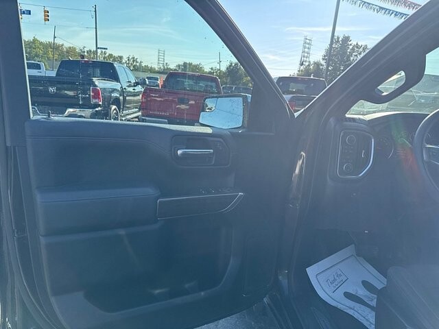 2020 Chevrolet Silverado 1500 in Oregon, OH 43616 - 18079667 9